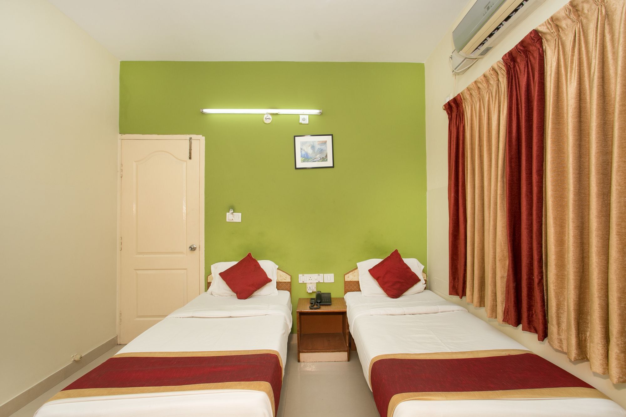 Hotel OYO 10478 Raj Residency Bengaluru Zewnętrze zdjęcie