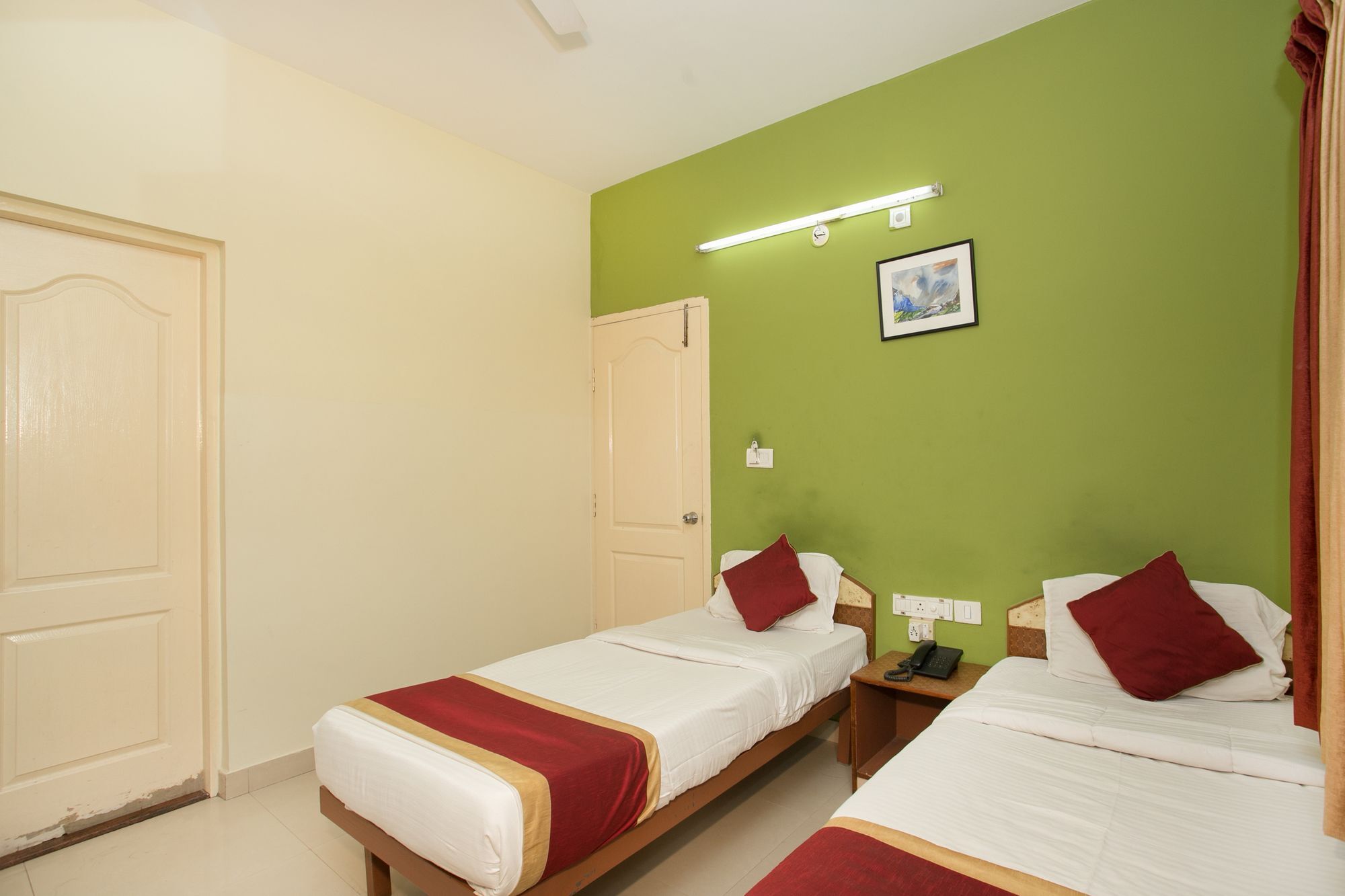 Hotel OYO 10478 Raj Residency Bengaluru Zewnętrze zdjęcie