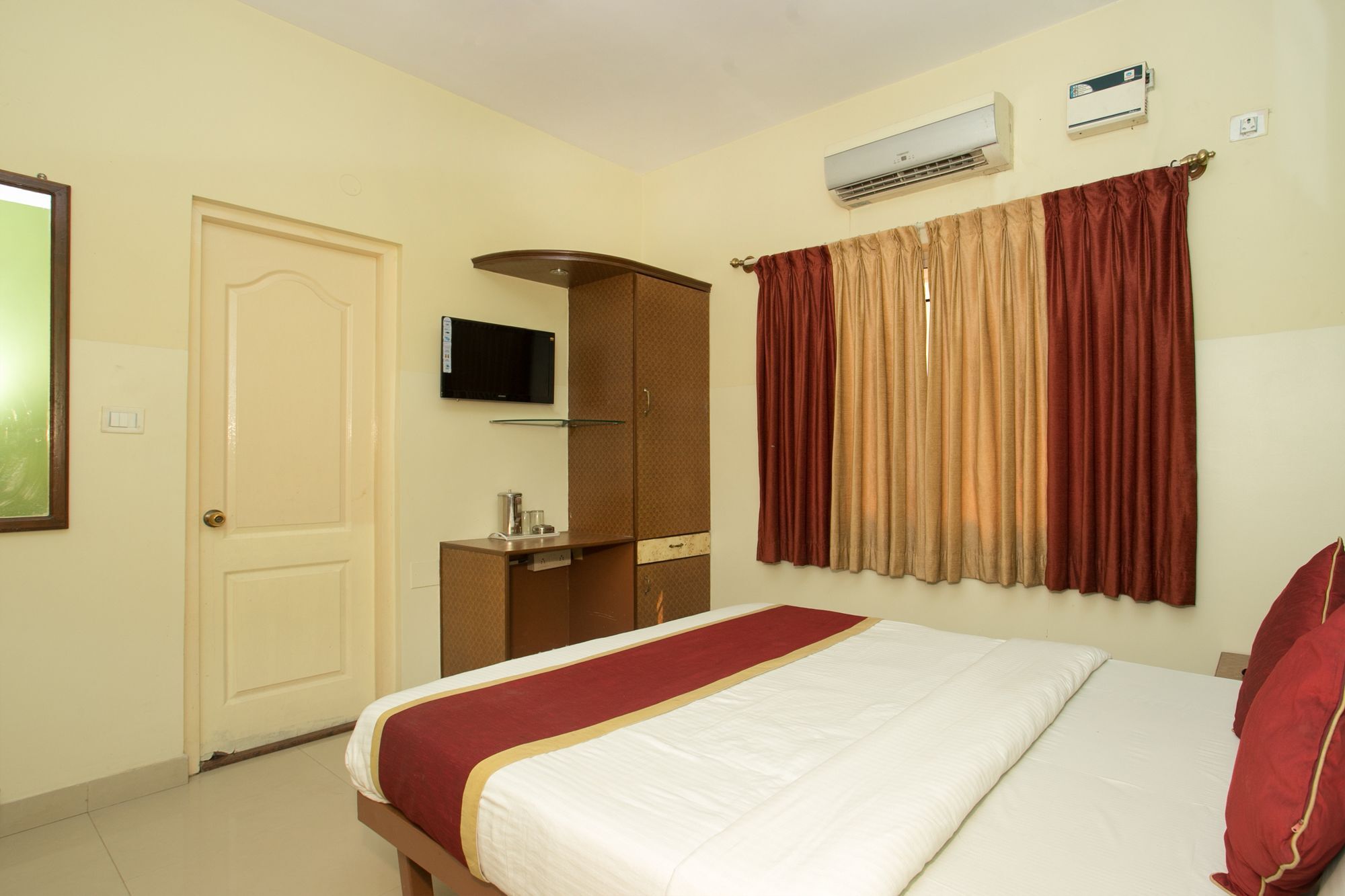 Hotel OYO 10478 Raj Residency Bengaluru Zewnętrze zdjęcie
