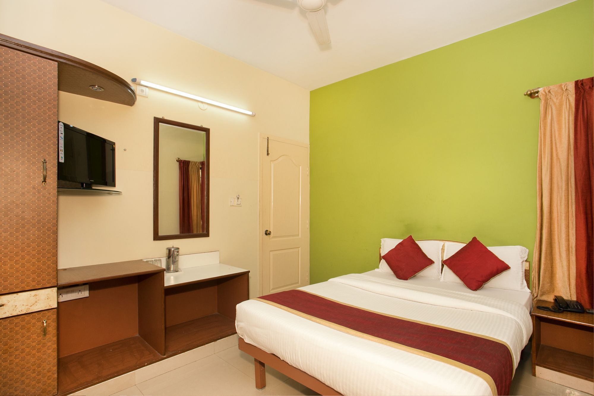 Hotel OYO 10478 Raj Residency Bengaluru Zewnętrze zdjęcie
