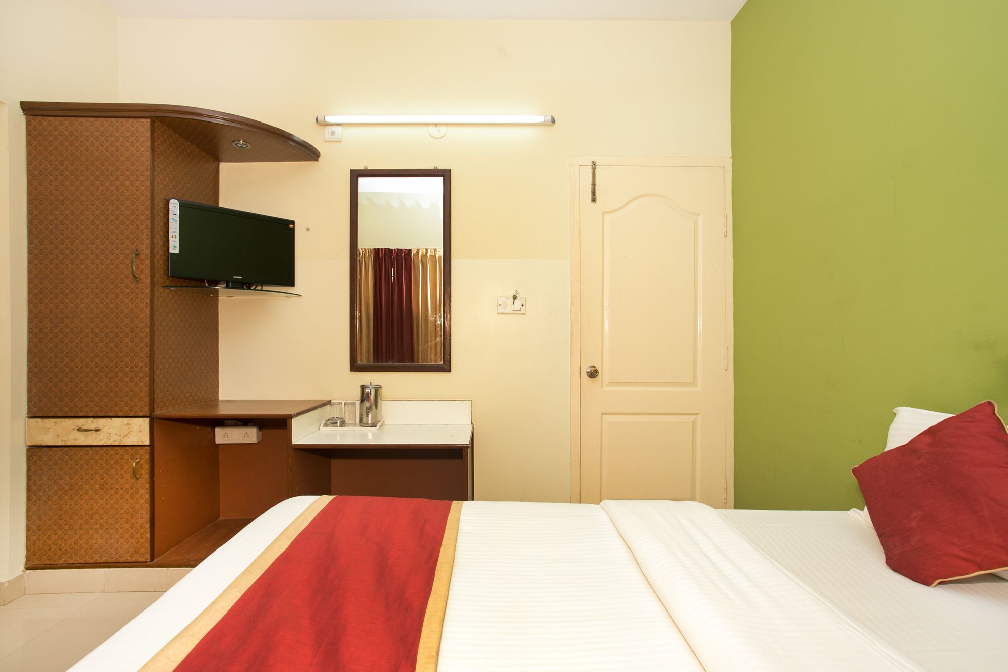 Hotel OYO 10478 Raj Residency Bengaluru Zewnętrze zdjęcie