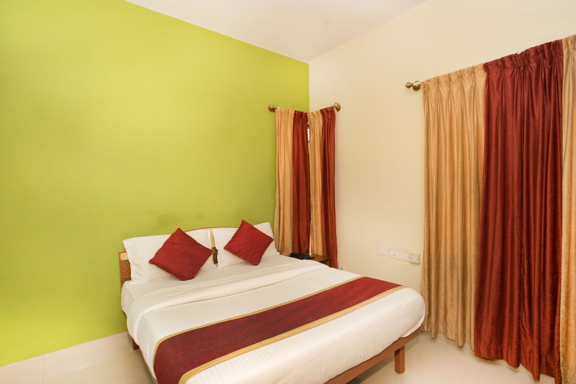 Hotel OYO 10478 Raj Residency Bengaluru Zewnętrze zdjęcie